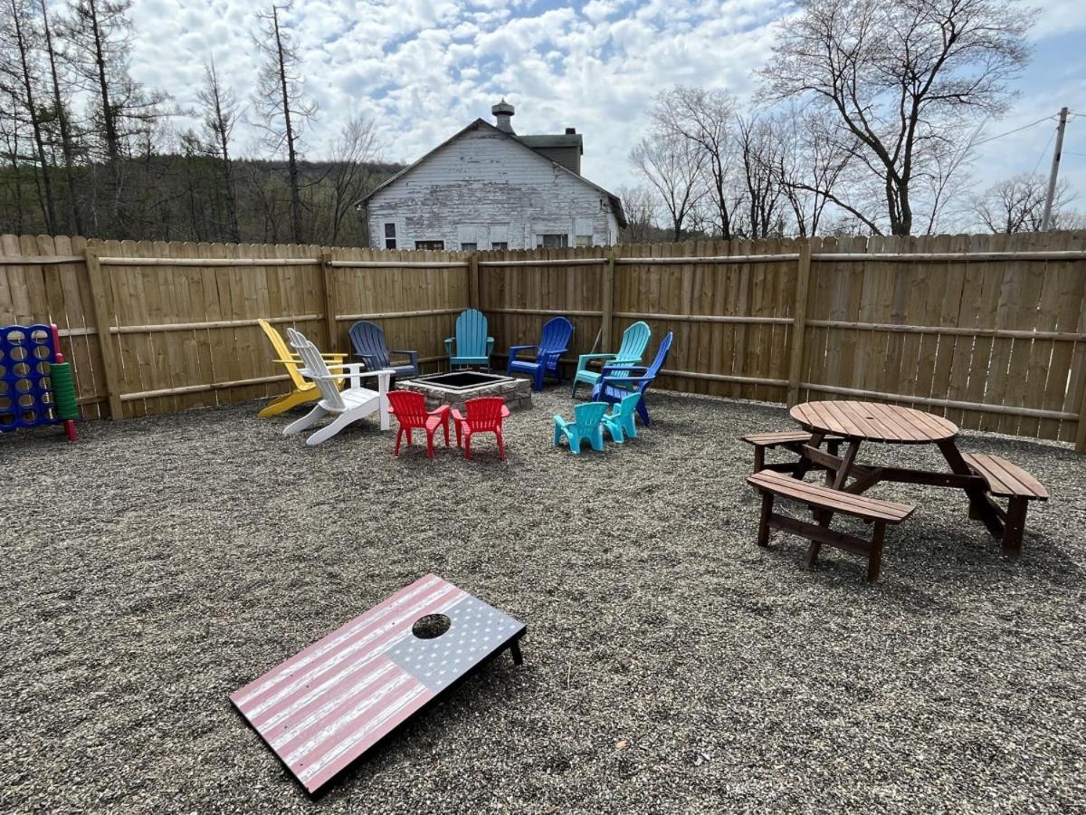 2 Bed Berkshire Getaway Minutes To Jiminy Peak Ski Hancock Exterior foto